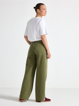 Gallabuxur, WIDE Peggy