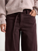 Gallabuxur, WIDE Peggy