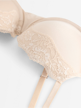 Brjóstahaldari, Akleja