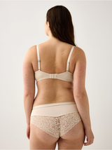 Brjóstahaldari, Akleja