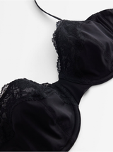 Brjóstahaldari, Aster