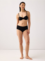 Brjóstahaldari, Aster