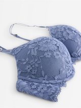 Brjóstahaldari, Lilja