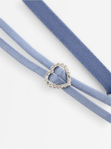 Brjóstahaldari, Lilja