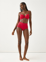 Brjóstahaldari, Lilja