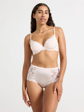 Nærbuxur, high waist