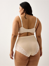 Brjóstahaldari, Akleja