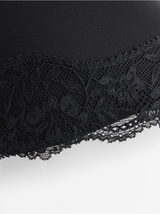 Brjóstahaldari, Akleja