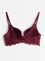 Brjóstahaldari, Lilja