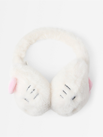 Eyrnaskjól, Hello Kitty