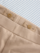 Sett, skyrta og buxur