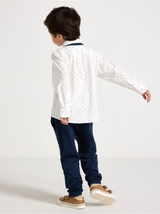 Sett, skyrta og buxur