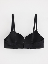 Brjóstahaldir, Linnéa