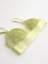 Brjóstahaldari, Ella-m